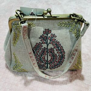 Embroidered Beige Clutch with Floral Design